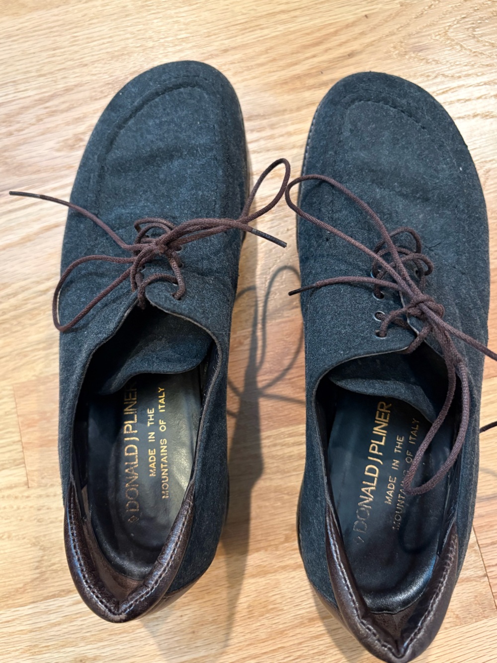 Donald J Pliner Made in the Mountains of Italy Mens Dark Gray Lace-Up Shoe
